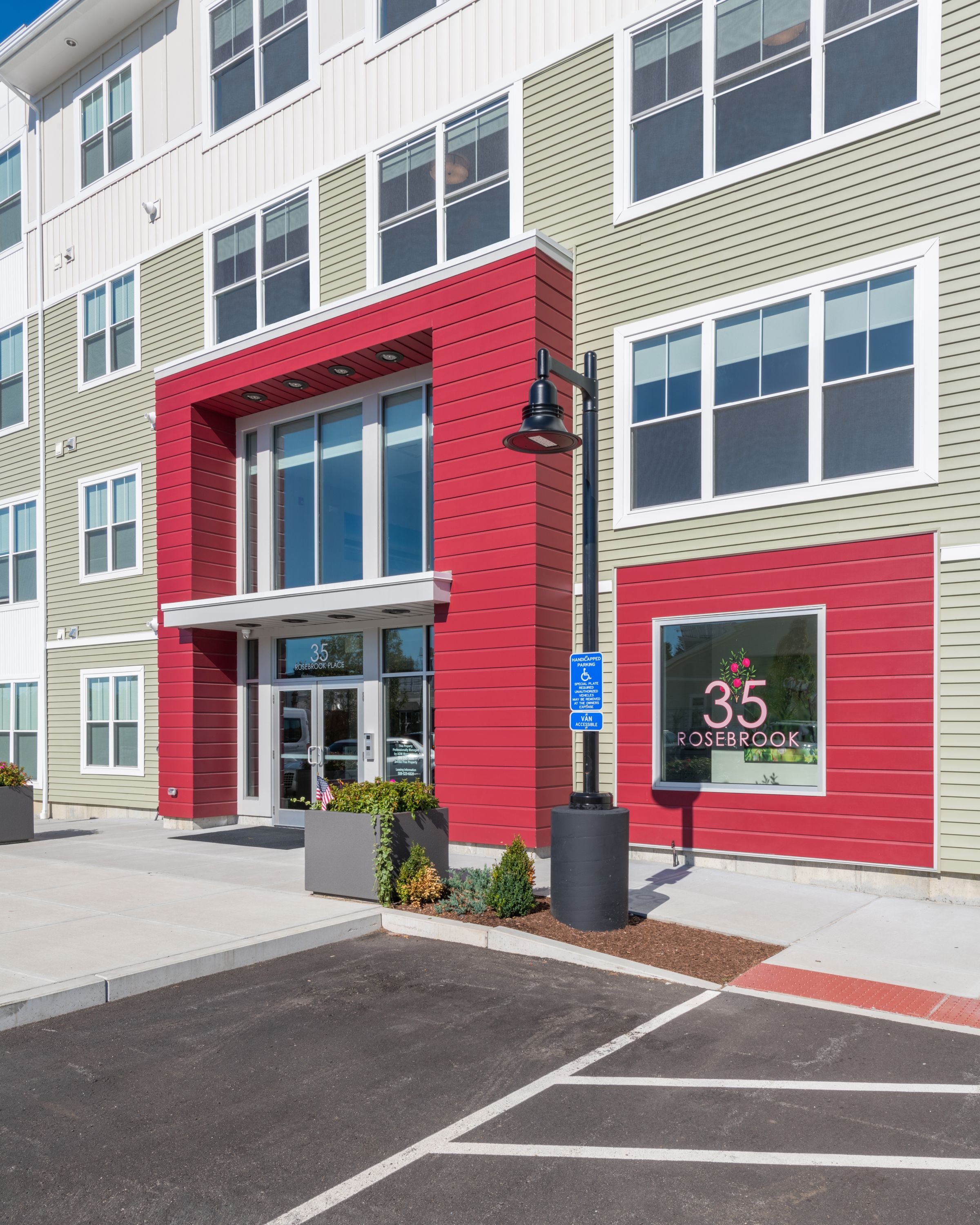 The Residences at Rosebrook Place SMOOK Architecture & Urban Design, Inc.